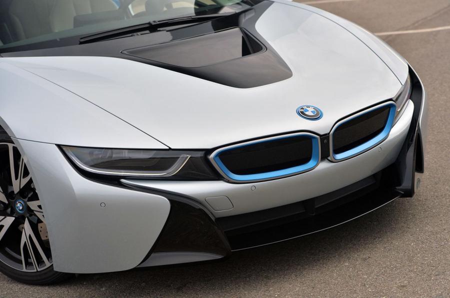  BMW i8 2014 года  (фото 124 из 180)